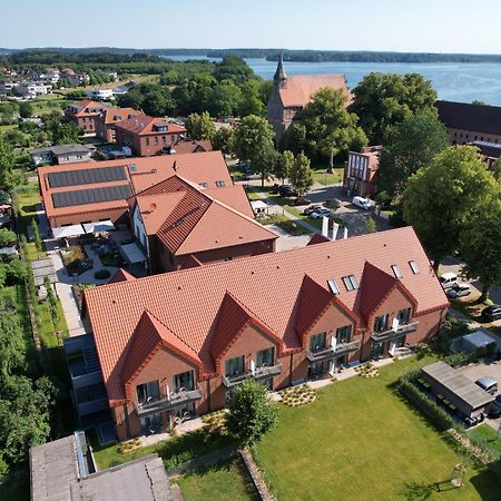 Seehotel Zarrentin Zarrentin am Schaalsee エクステリア 写真