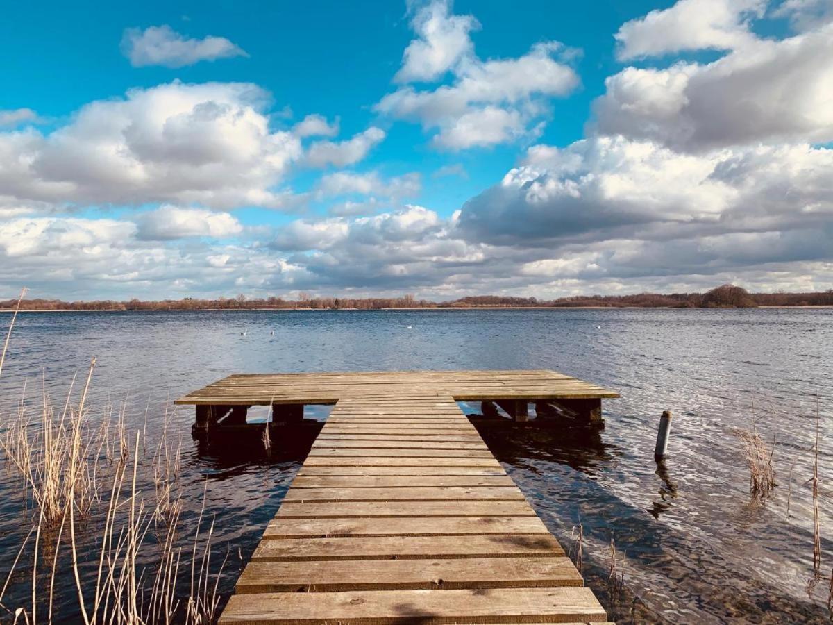 Seehotel Zarrentin Zarrentin am Schaalsee エクステリア 写真