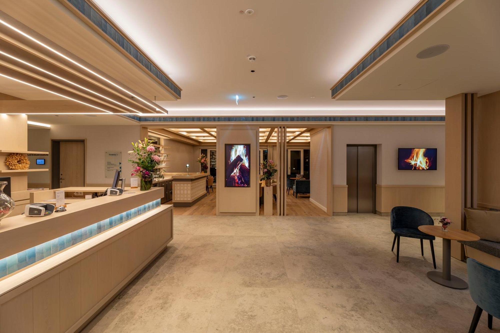 Seehotel Zarrentin Zarrentin am Schaalsee エクステリア 写真