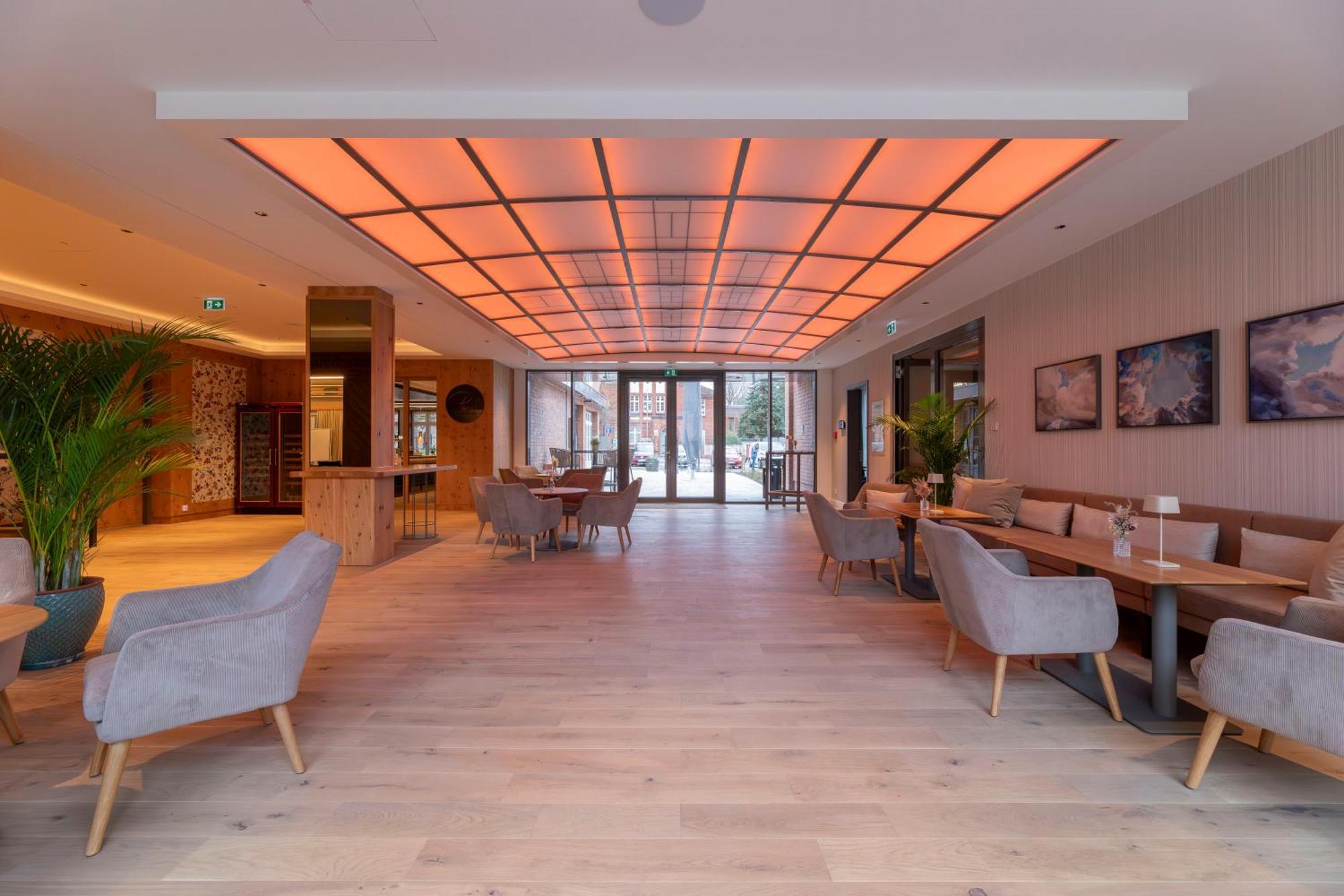 Seehotel Zarrentin Zarrentin am Schaalsee エクステリア 写真