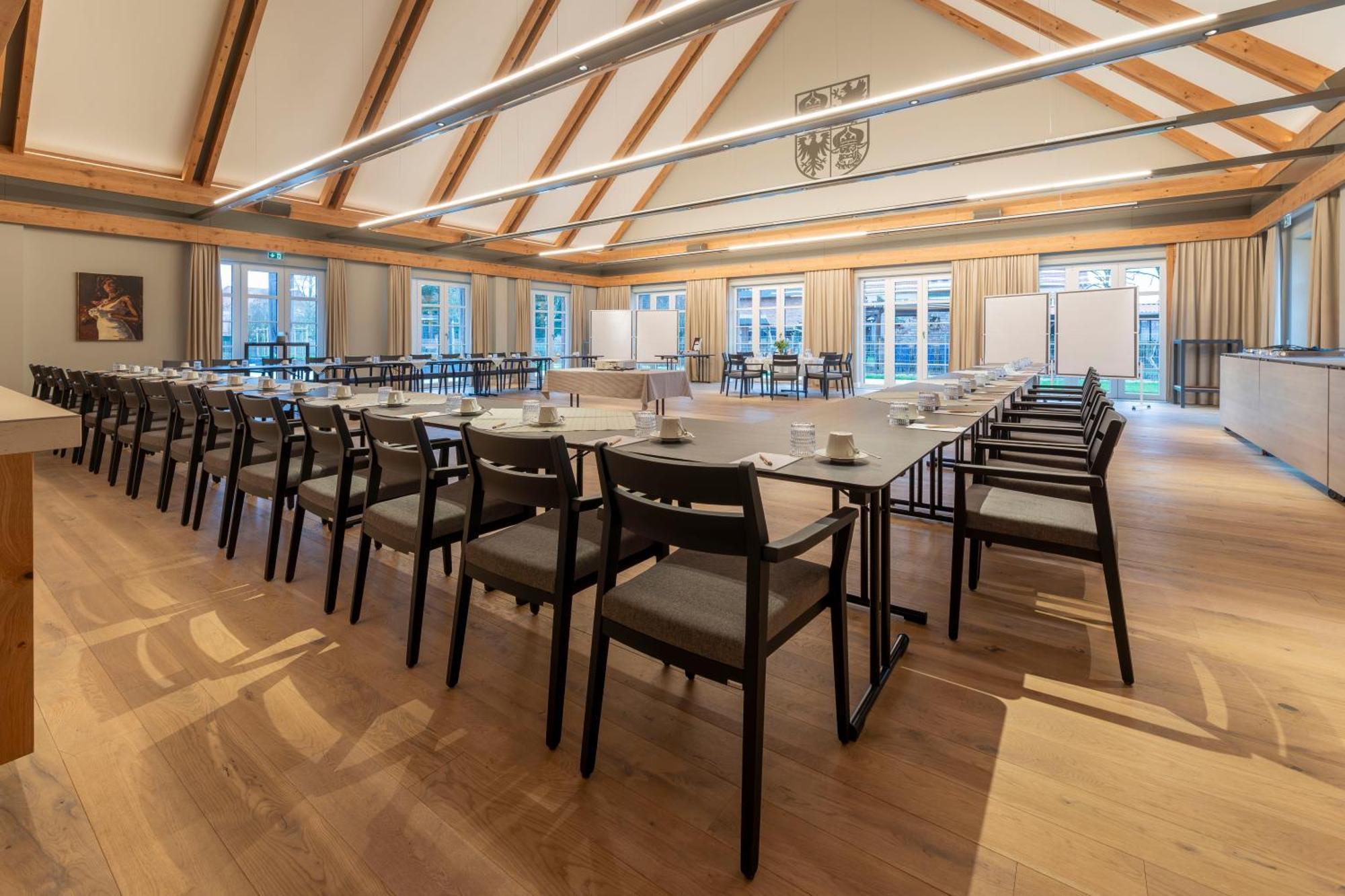 Seehotel Zarrentin Zarrentin am Schaalsee エクステリア 写真