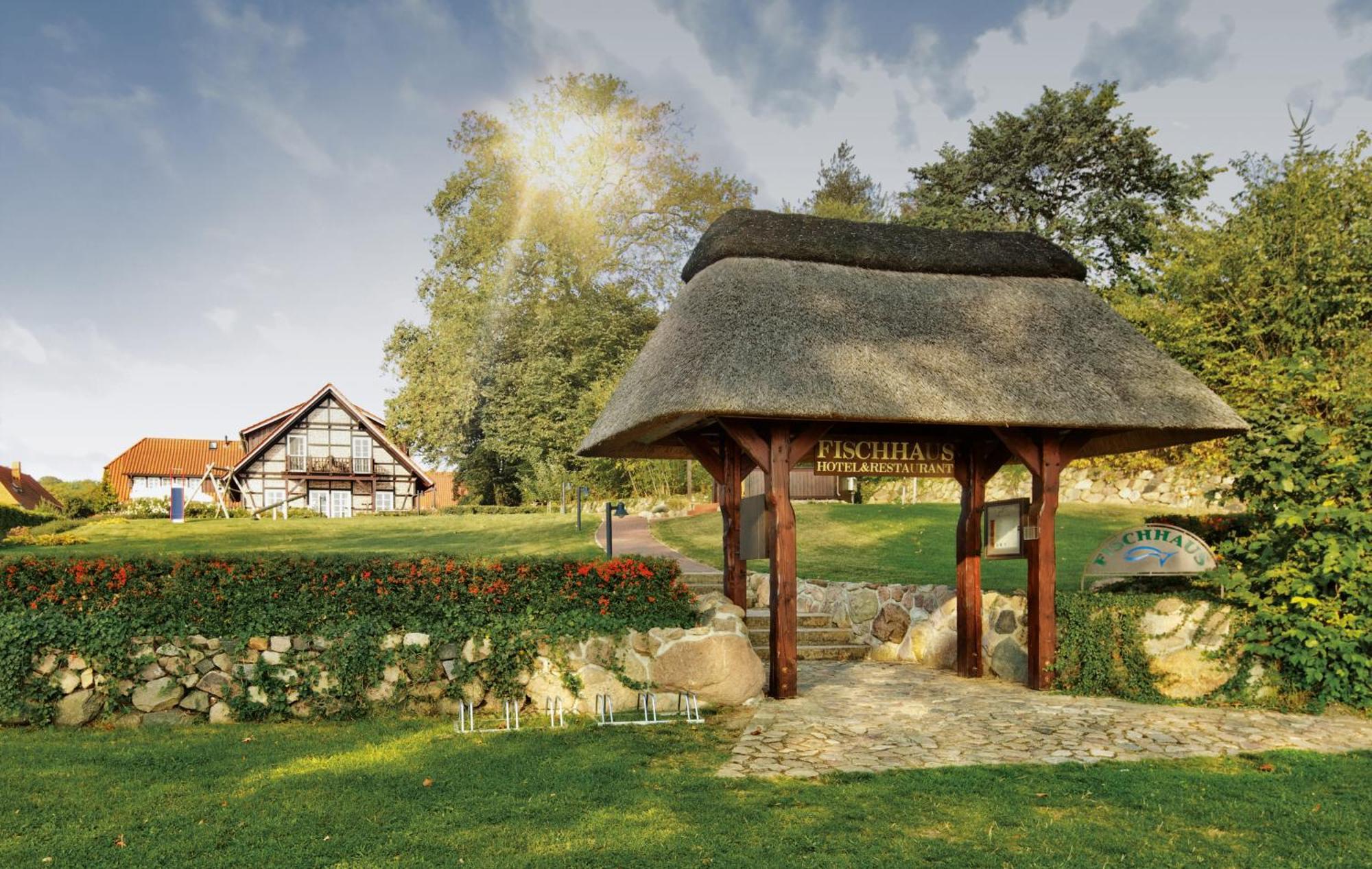 Seehotel Zarrentin Zarrentin am Schaalsee エクステリア 写真