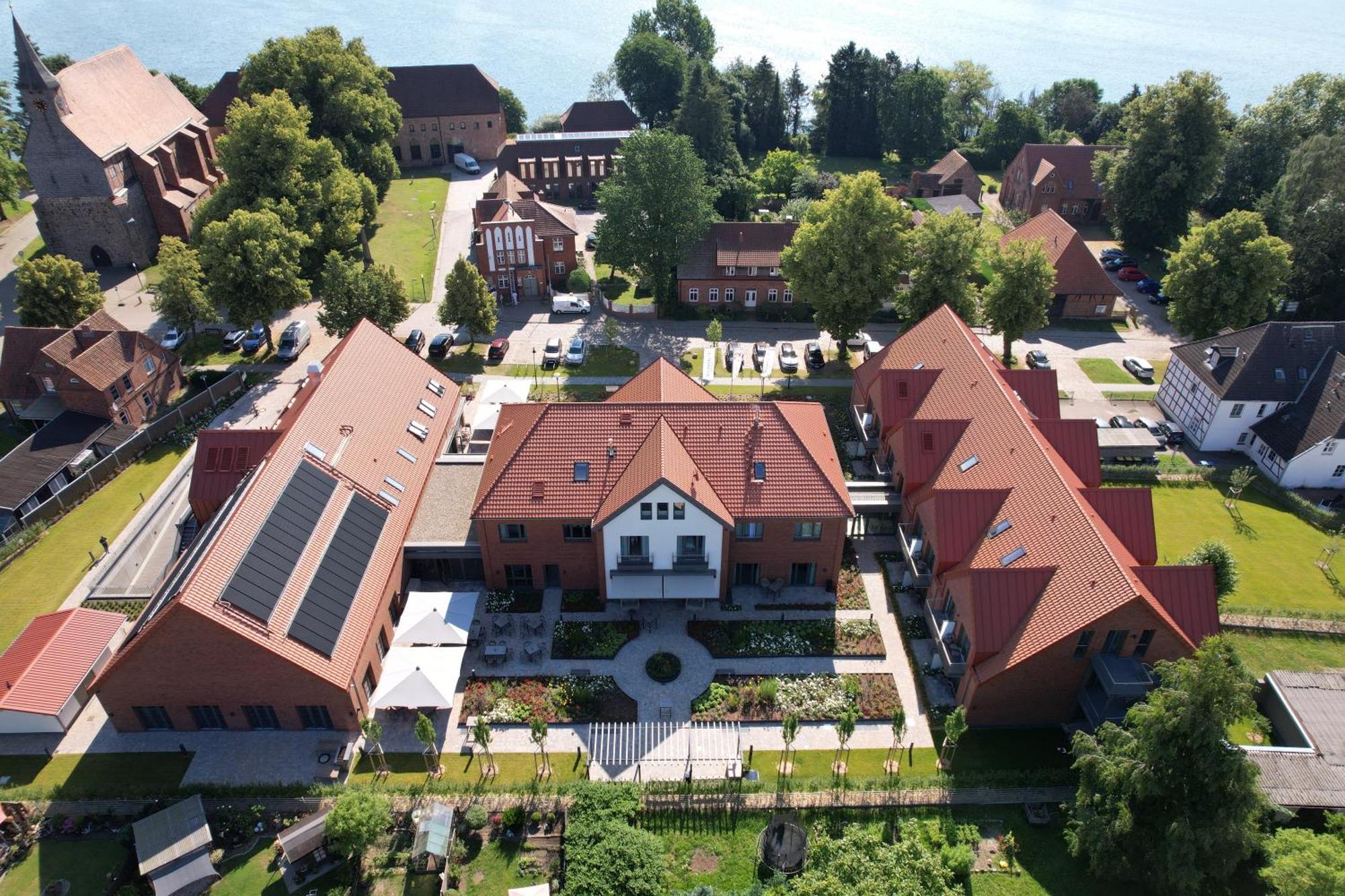 Seehotel Zarrentin Zarrentin am Schaalsee エクステリア 写真